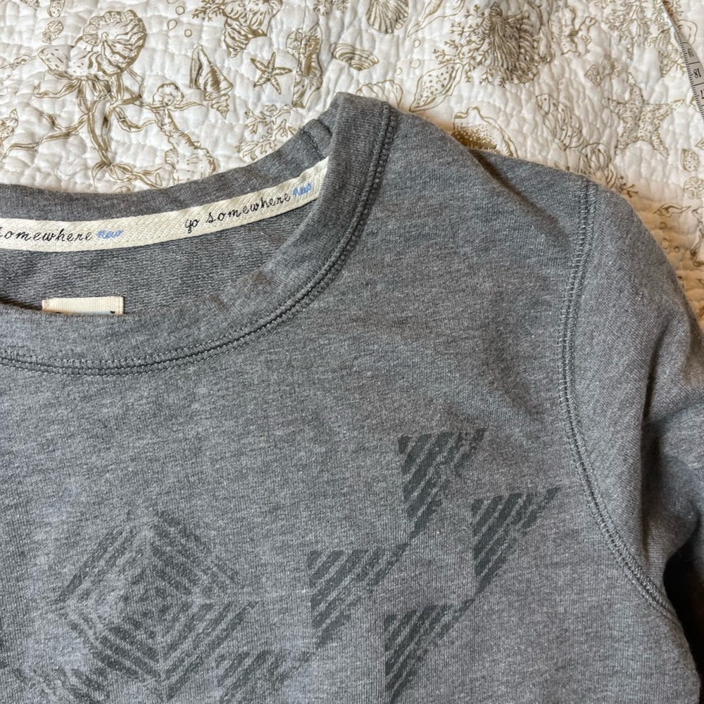 Toms Target S/M Aztec Southwestern Neutral Grey Top Fall Winter Lounge Crop